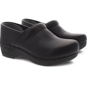 Dansko Pro XP Burnished Nubuck Mens Nursing Clog US 13/SZ 47 (Black)